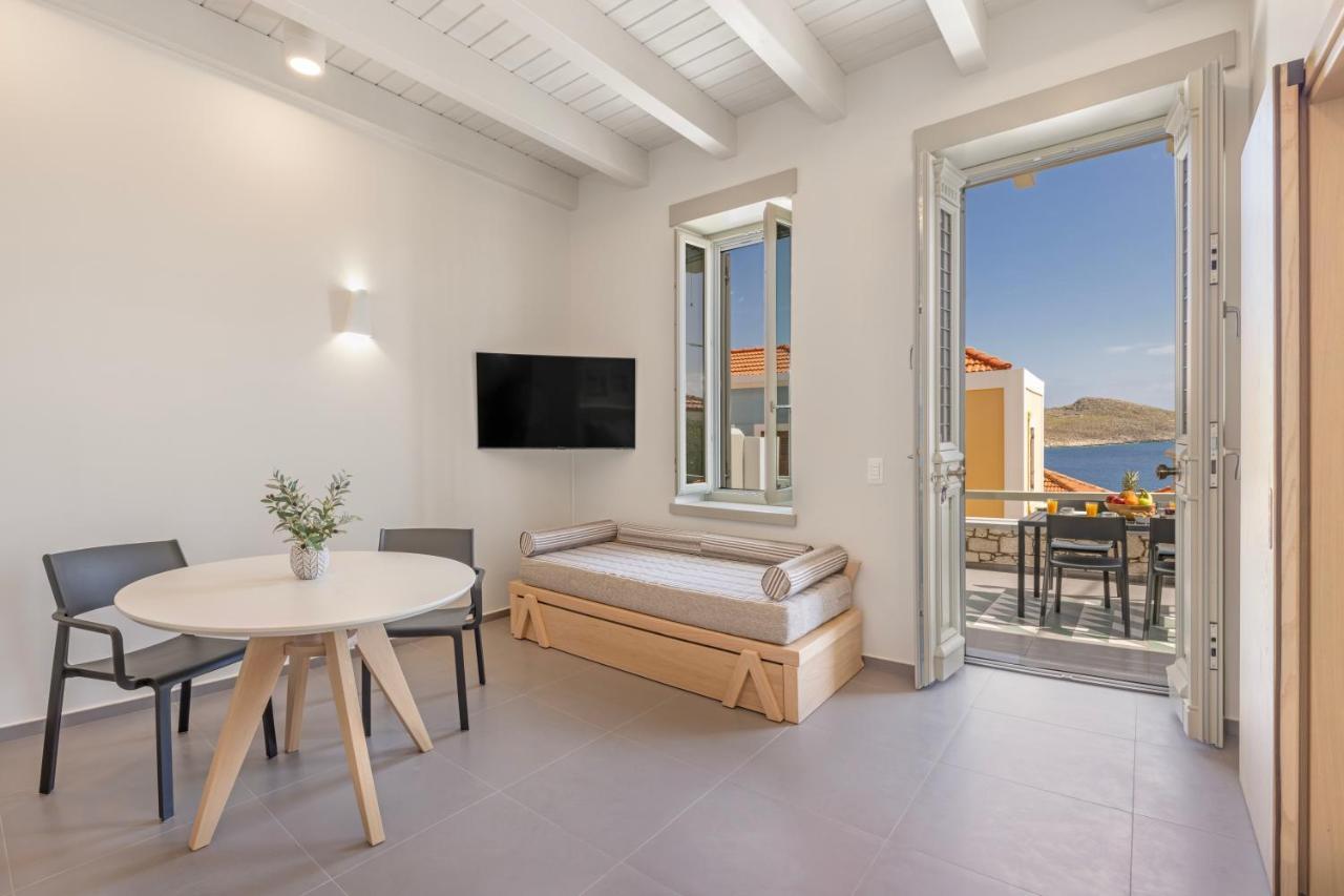 Chalki Sunrise Suites Екстериор снимка