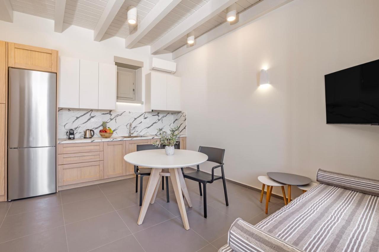 Chalki Sunrise Suites Екстериор снимка