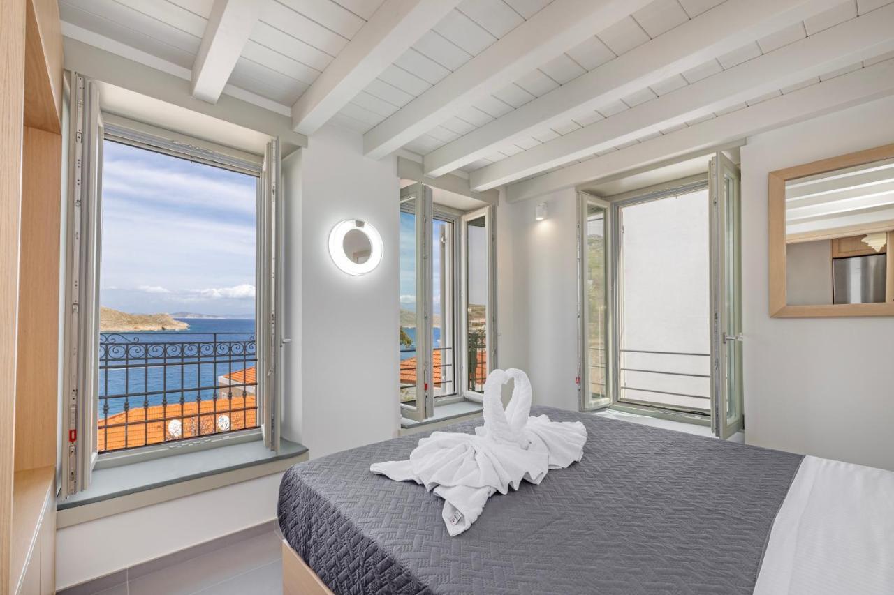 Chalki Sunrise Suites Екстериор снимка